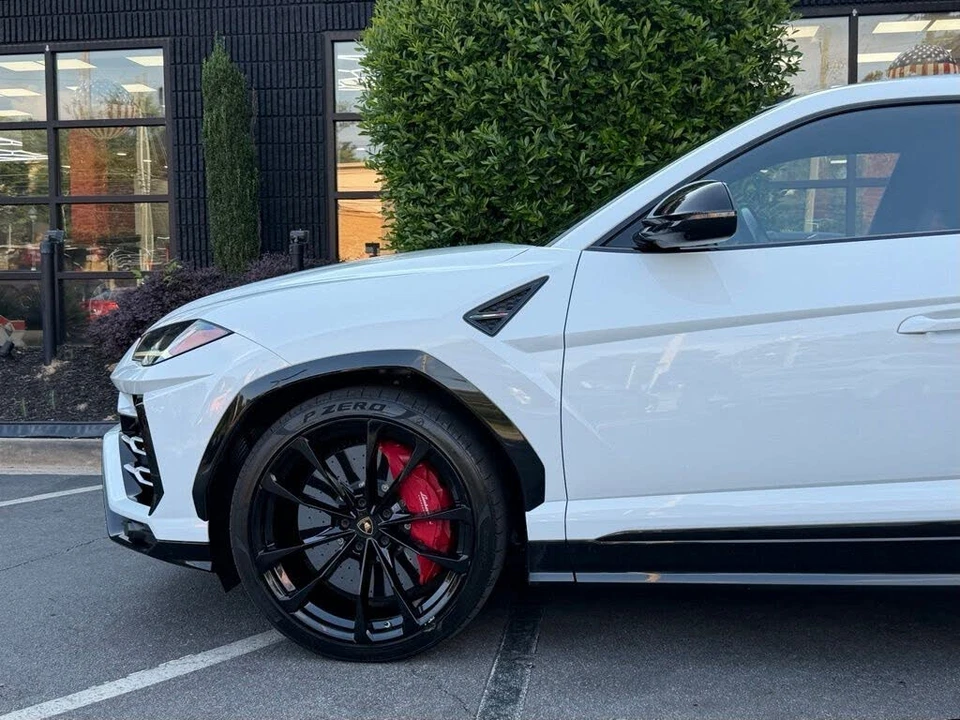 2021 Lamborghini Urus - Image 10 of 31