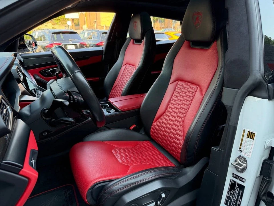 2021 Lamborghini Urus - Image 26 of 31