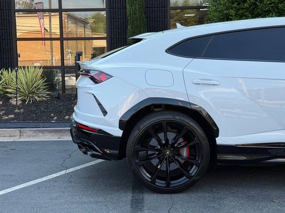 2021 Lamborghini Urus - Image 22 of 31