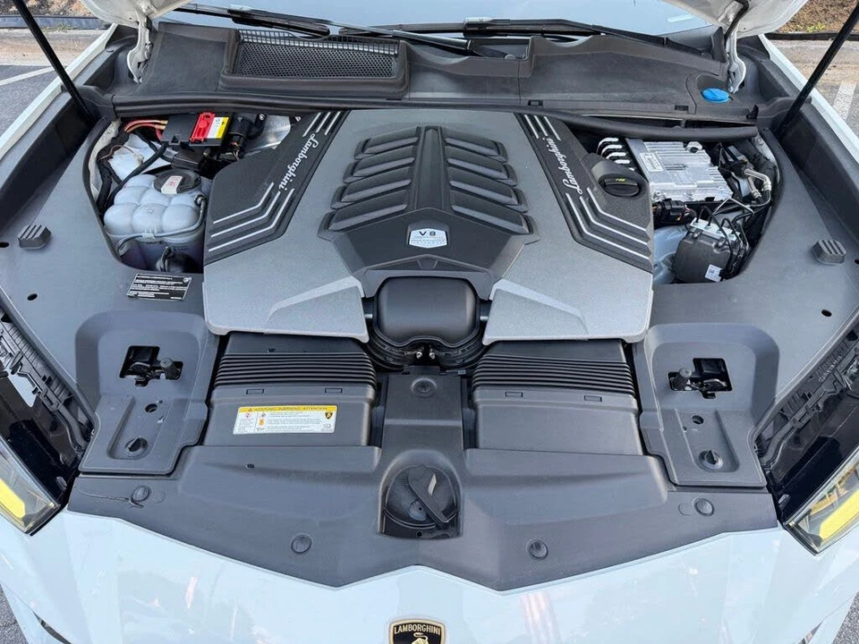 2021 Lamborghini Urus - Image 6 of 31