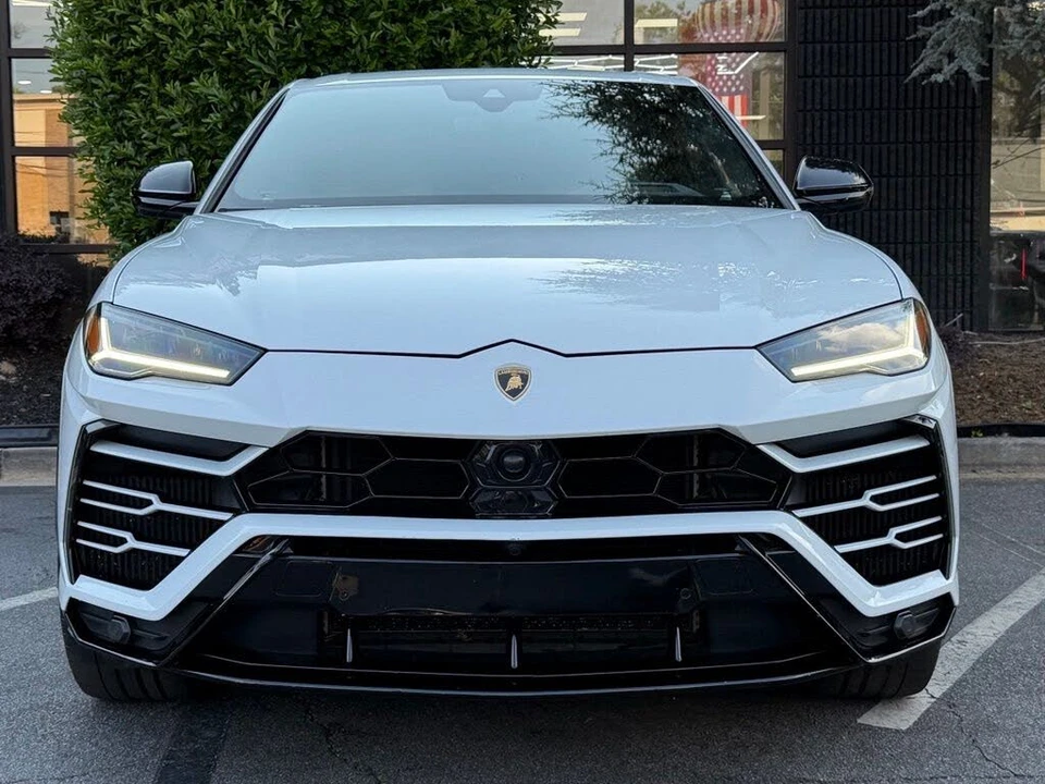 2021 Lamborghini Urus - Image 3 of 31