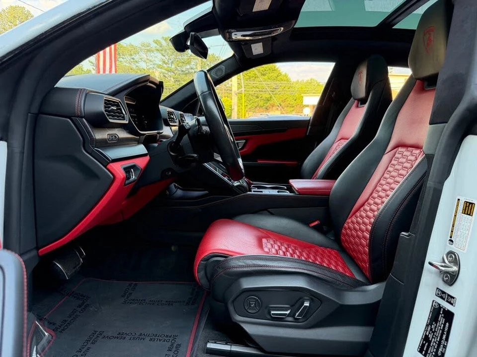 2021 Lamborghini Urus - Image 25 of 31