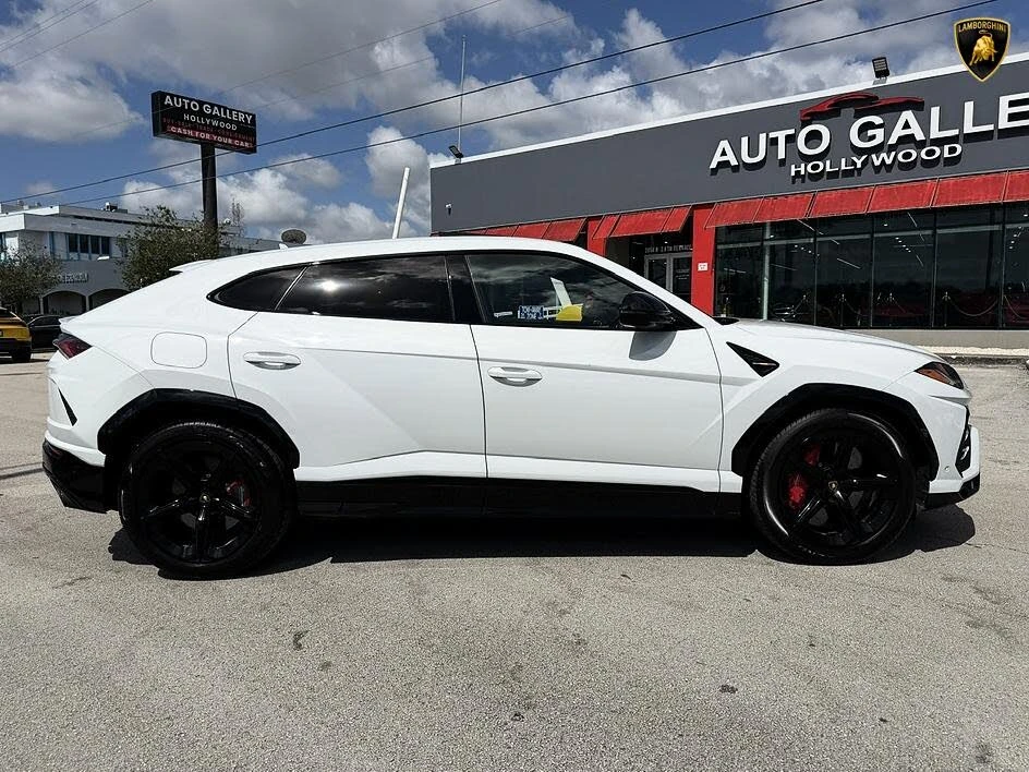 2021 Lamborghini Urus - Image 4 of 31