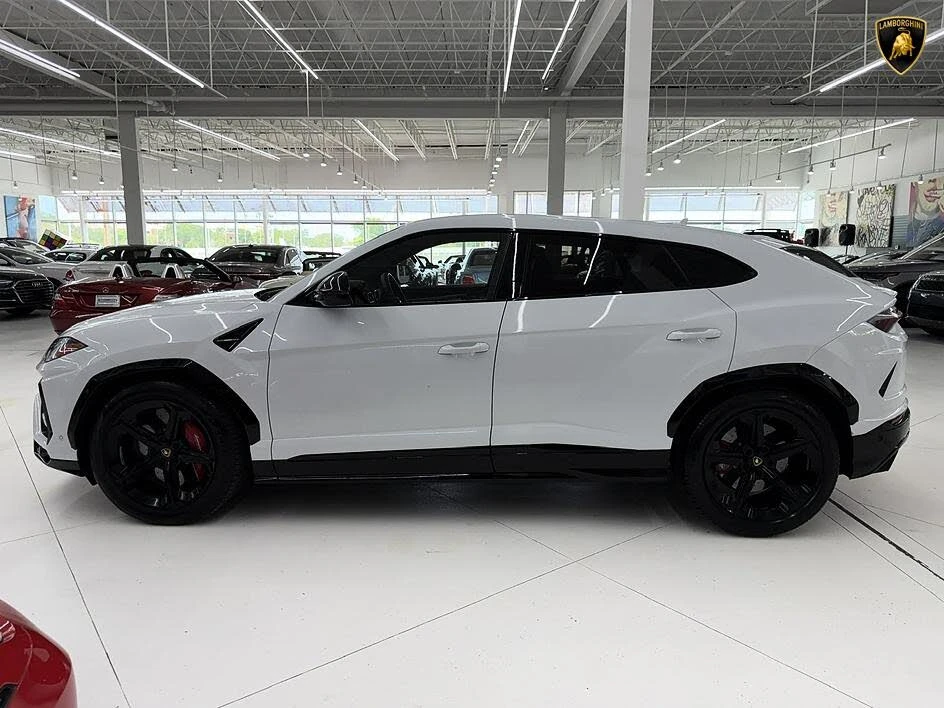 2021 Lamborghini Urus - Image 13 of 31