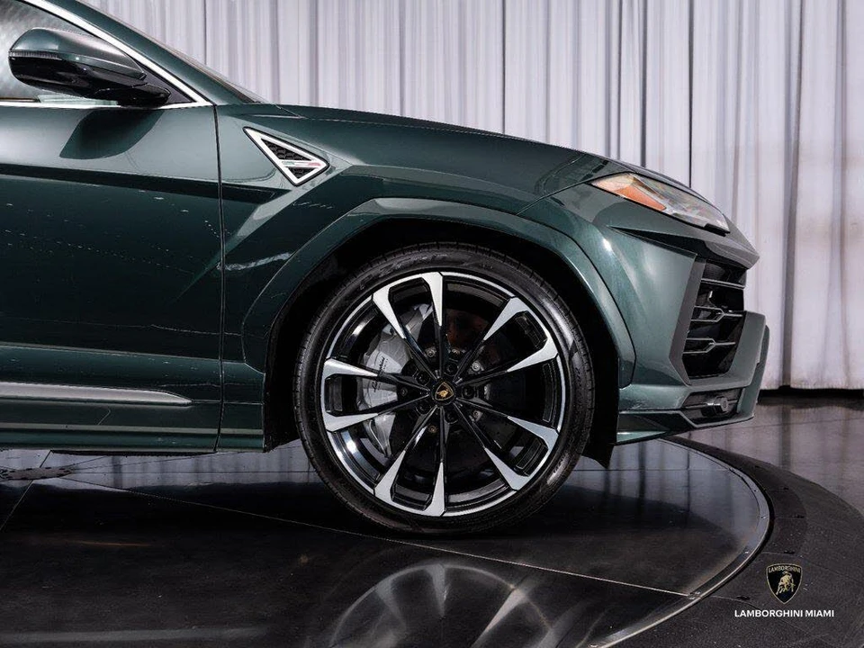 2021 Lamborghini Urus - Image 18 of 31