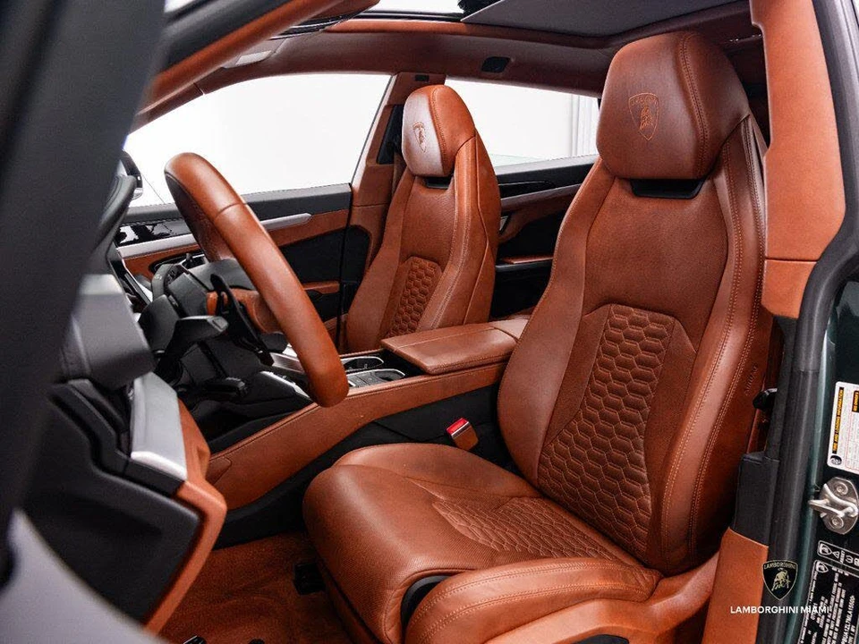 2021 Lamborghini Urus - Image 28 of 31