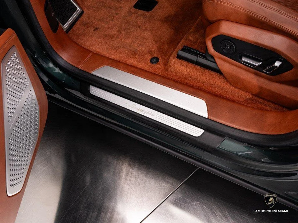 2021 Lamborghini Urus - Image 23 of 31