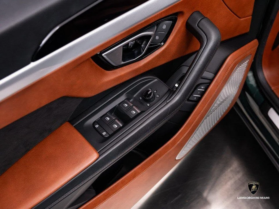 2021 Lamborghini Urus - Image 21 of 31
