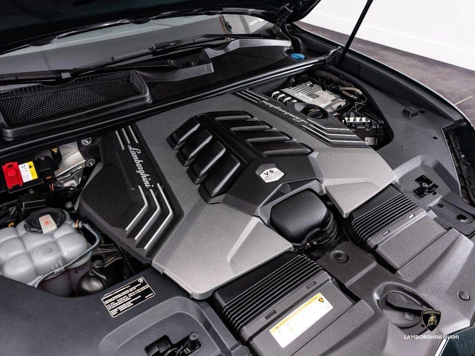 2021 Lamborghini Urus - Image 5 of 31