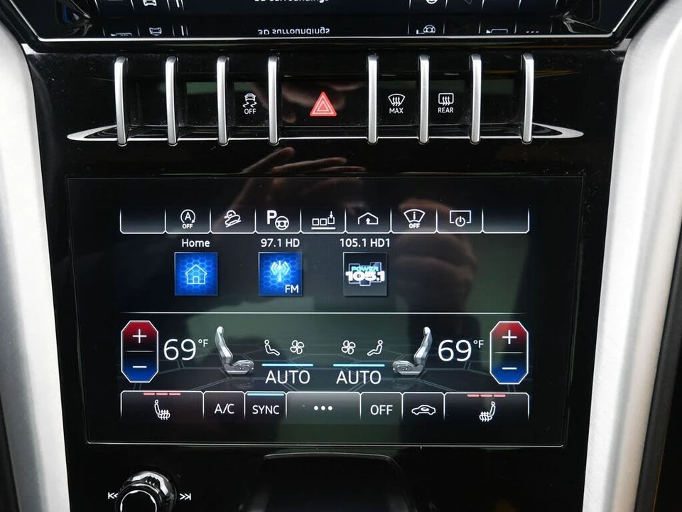 2021 Lamborghini Urus - Image 17 of 31