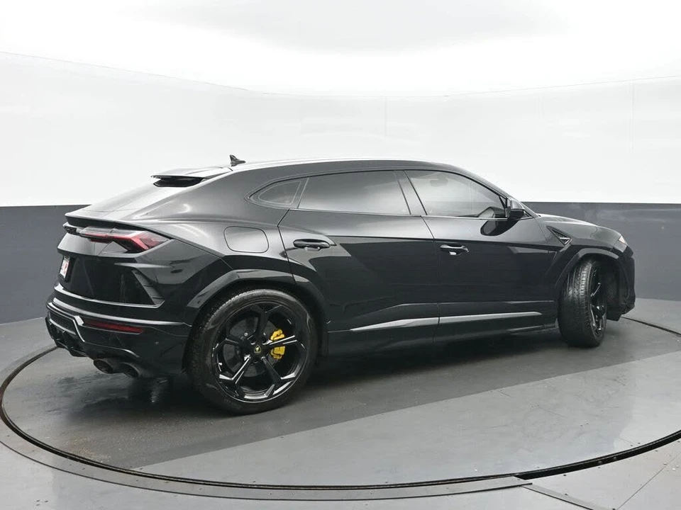 2021 Lamborghini Urus - Image 3 of 31