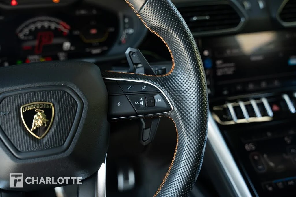 2021 Lamborghini Urus - Image 22 of 31
