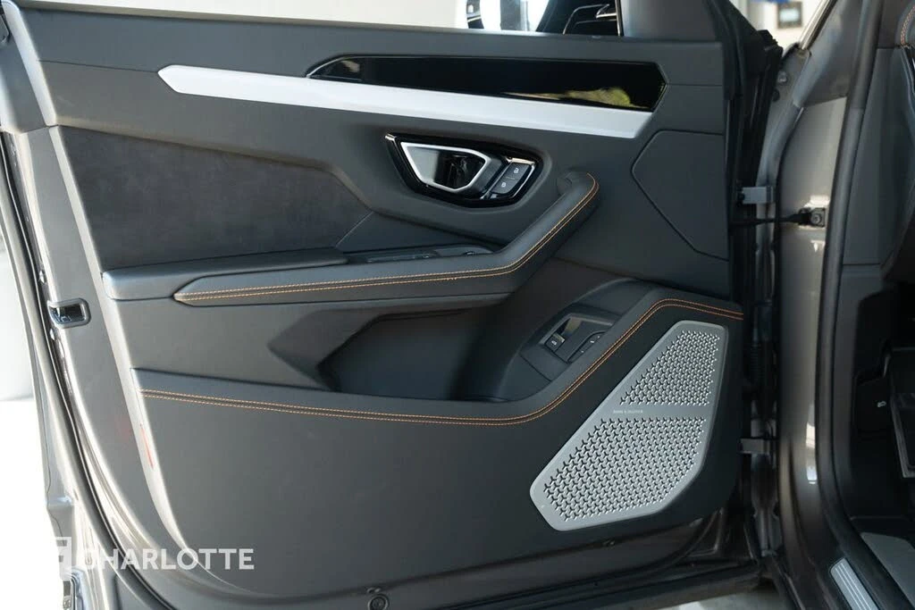 2021 Lamborghini Urus - Image 17 of 31