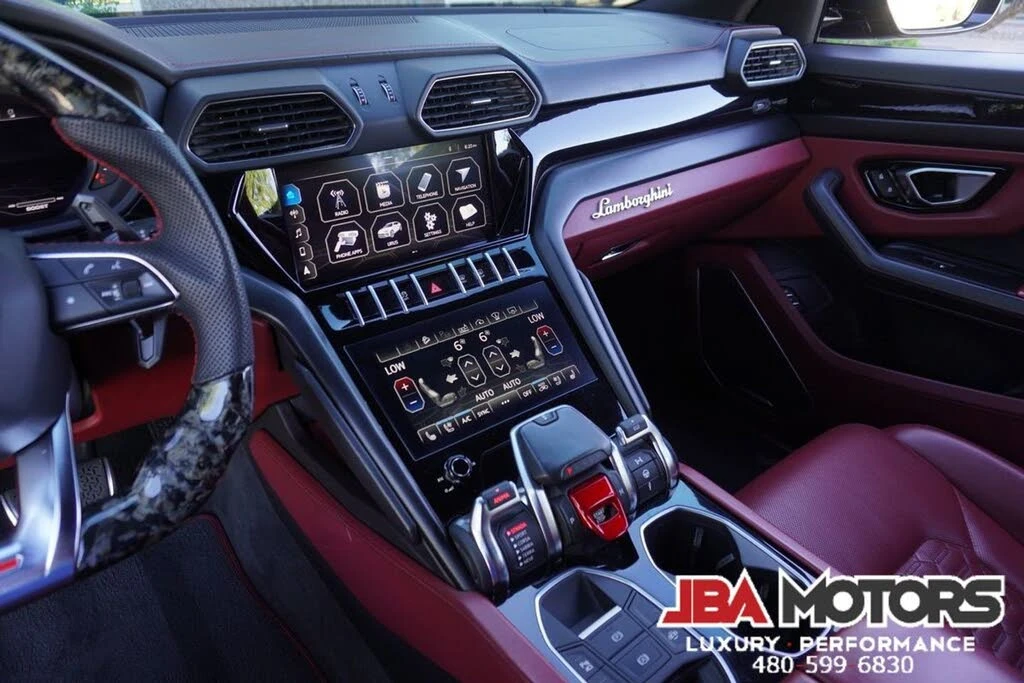 2021 Lamborghini Urus - Image 21 of 31