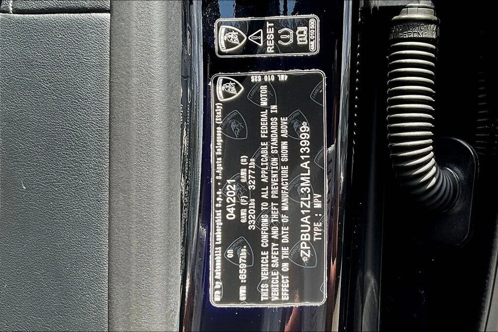 2021 Lamborghini Urus - Image 19 of 31