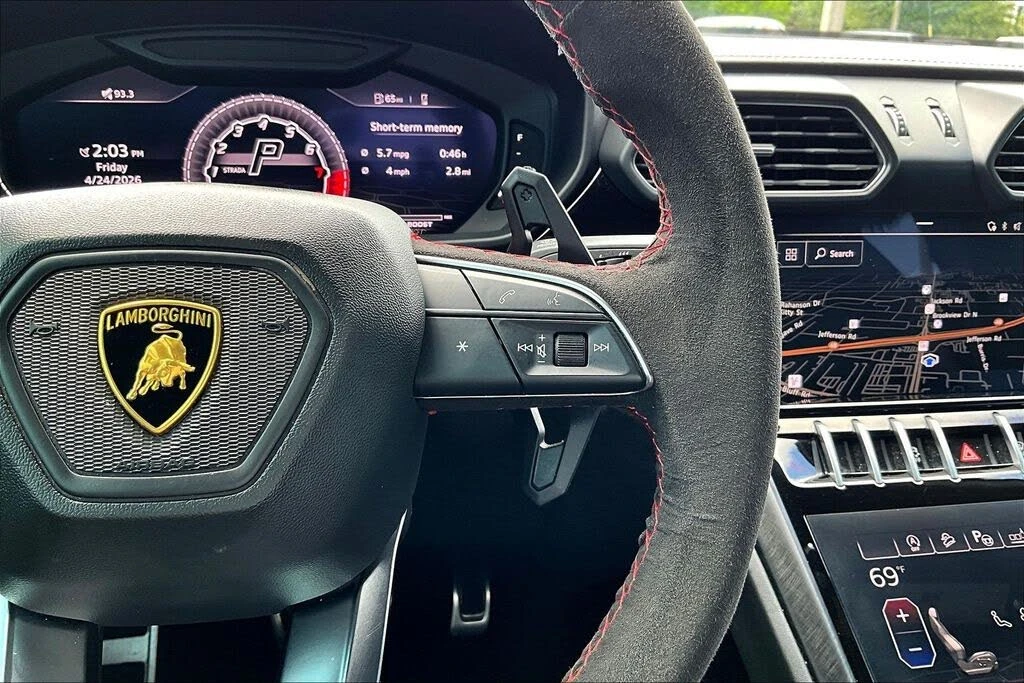 2021 Lamborghini Urus - Image 12 of 31