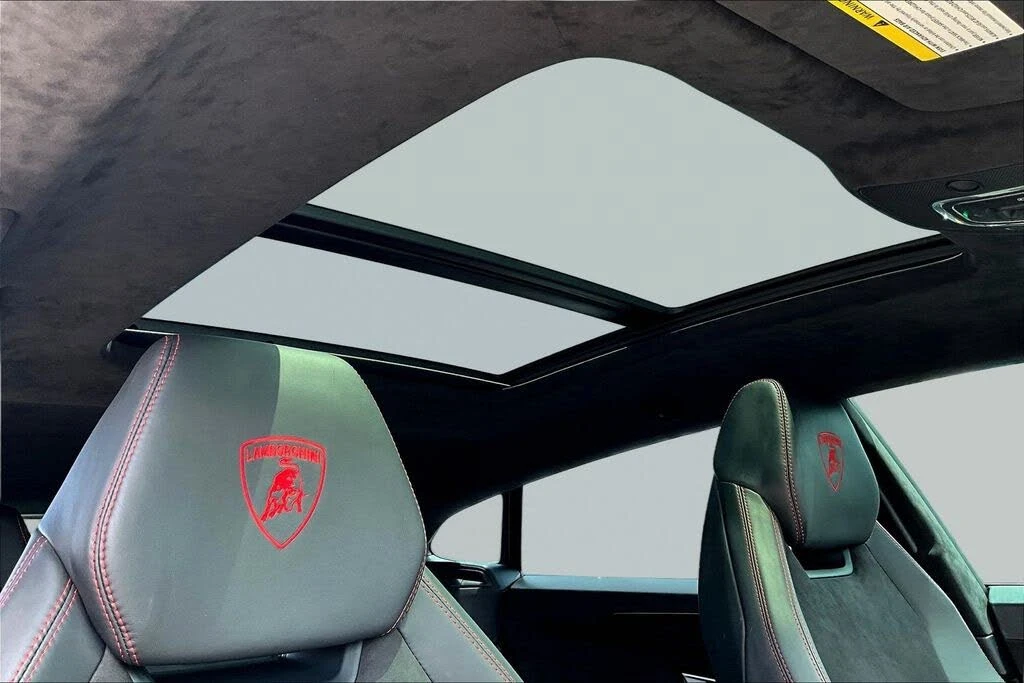 2021 Lamborghini Urus - Image 28 of 31
