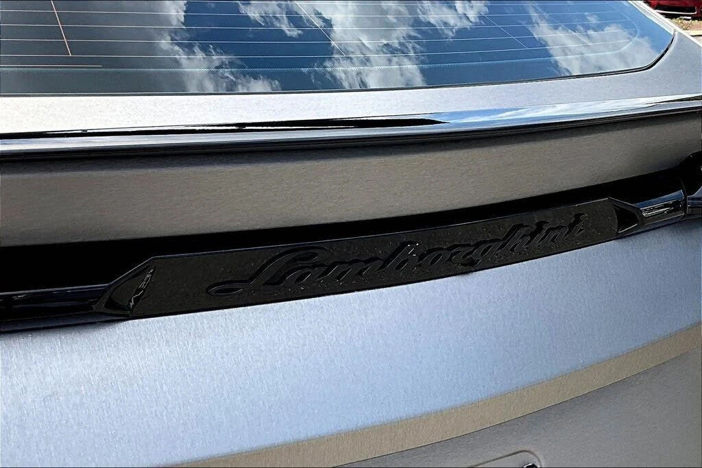 2021 Lamborghini Urus - Image 24 of 31
