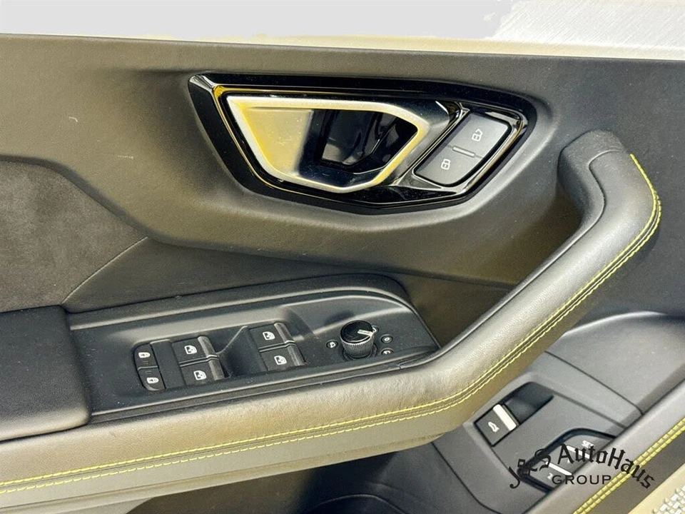 2021 Lamborghini Urus - Image 24 of 31