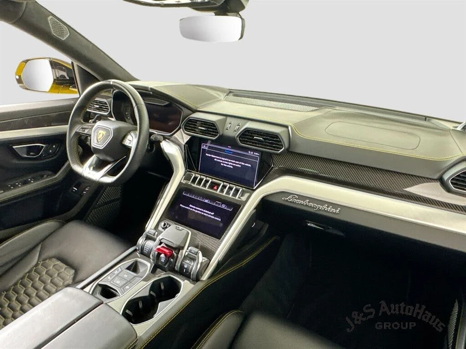 2021 Lamborghini Urus - Image 31 of 31