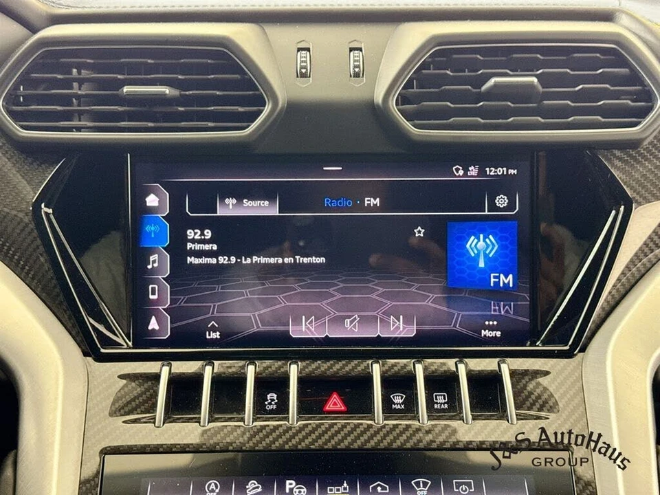 2021 Lamborghini Urus - Image 17 of 31