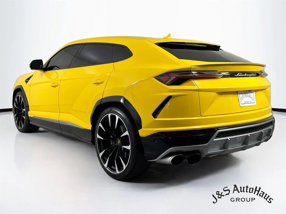 2021 Lamborghini Urus - Image 5 of 31