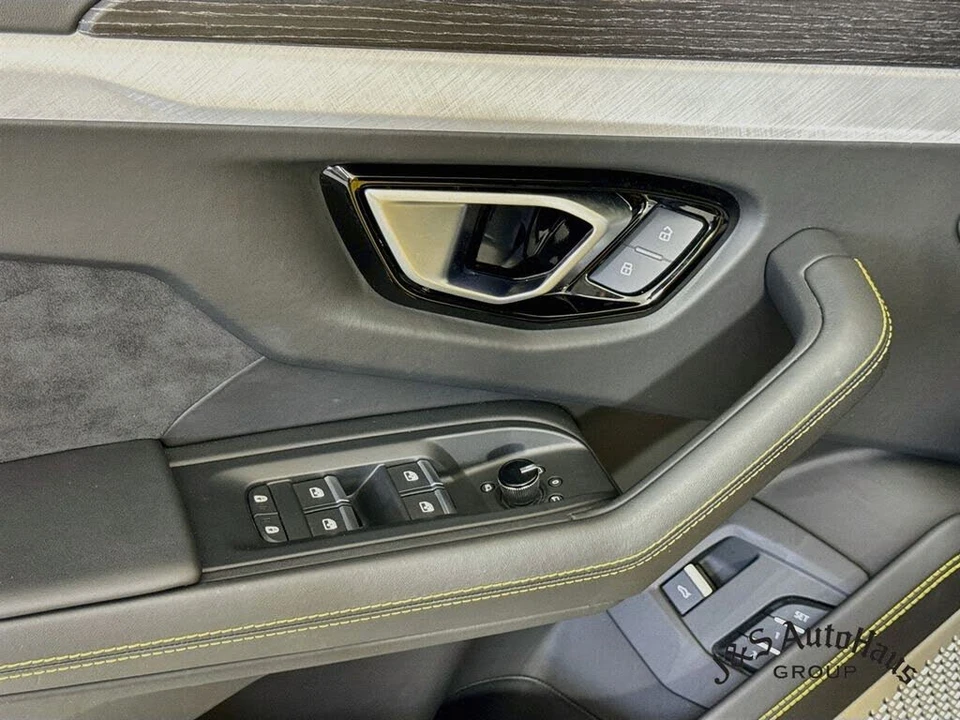 2021 Lamborghini Urus - Image 24 of 31
