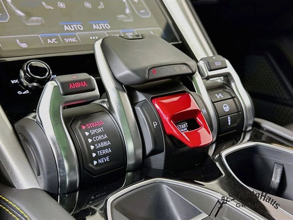2021 Lamborghini Urus - Image 22 of 31