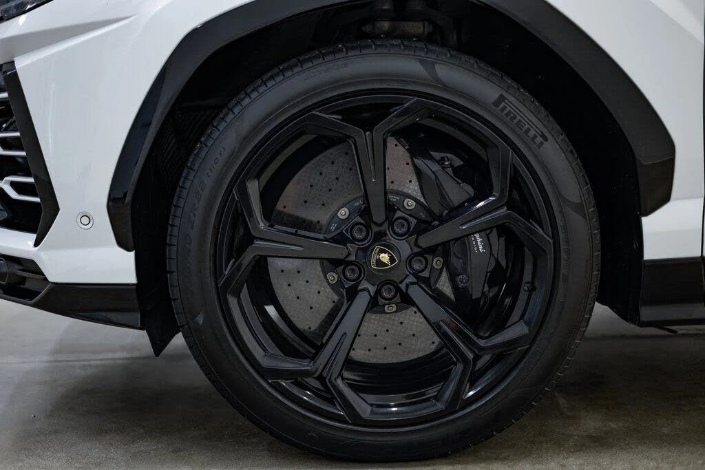 2021 Lamborghini Urus - Image 4 of 31