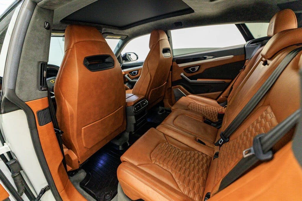2021 Lamborghini Urus - Image 23 of 31