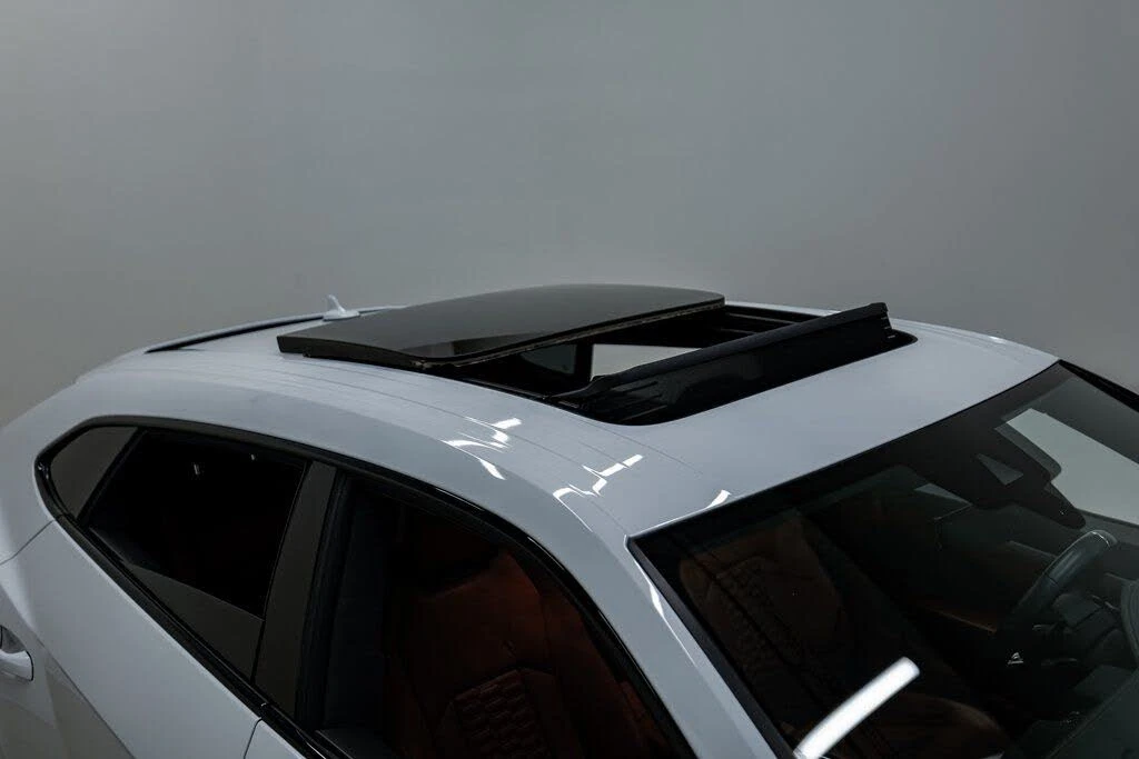 2021 Lamborghini Urus - Image 29 of 31