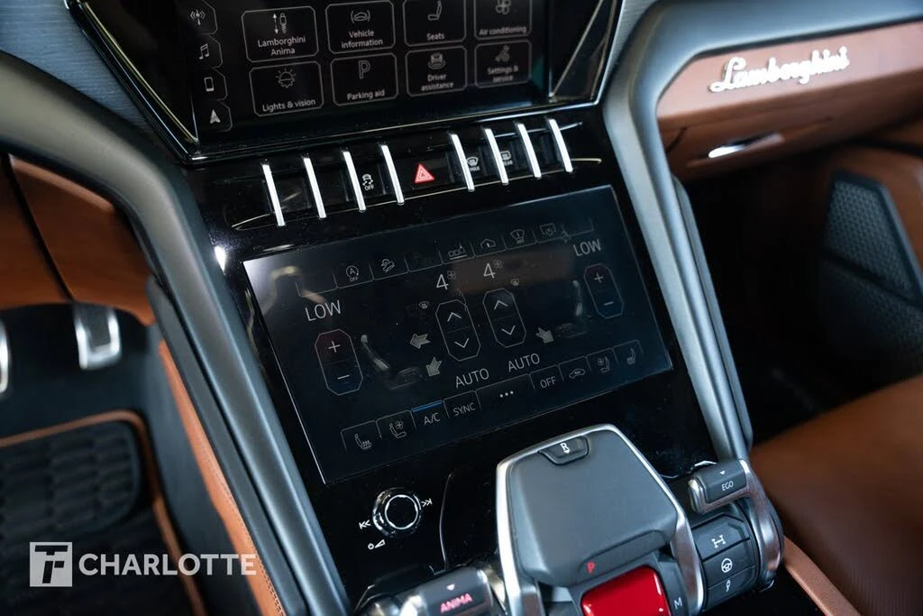 2021 Lamborghini Urus - Image 25 of 31