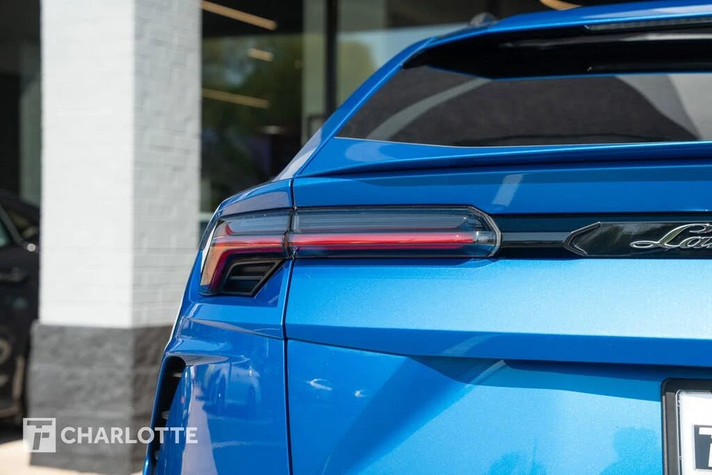 2021 Lamborghini Urus - Image 13 of 31