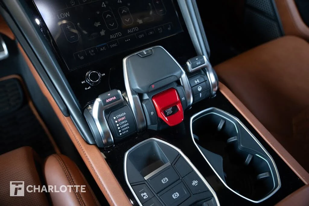 2021 Lamborghini Urus - Image 26 of 31
