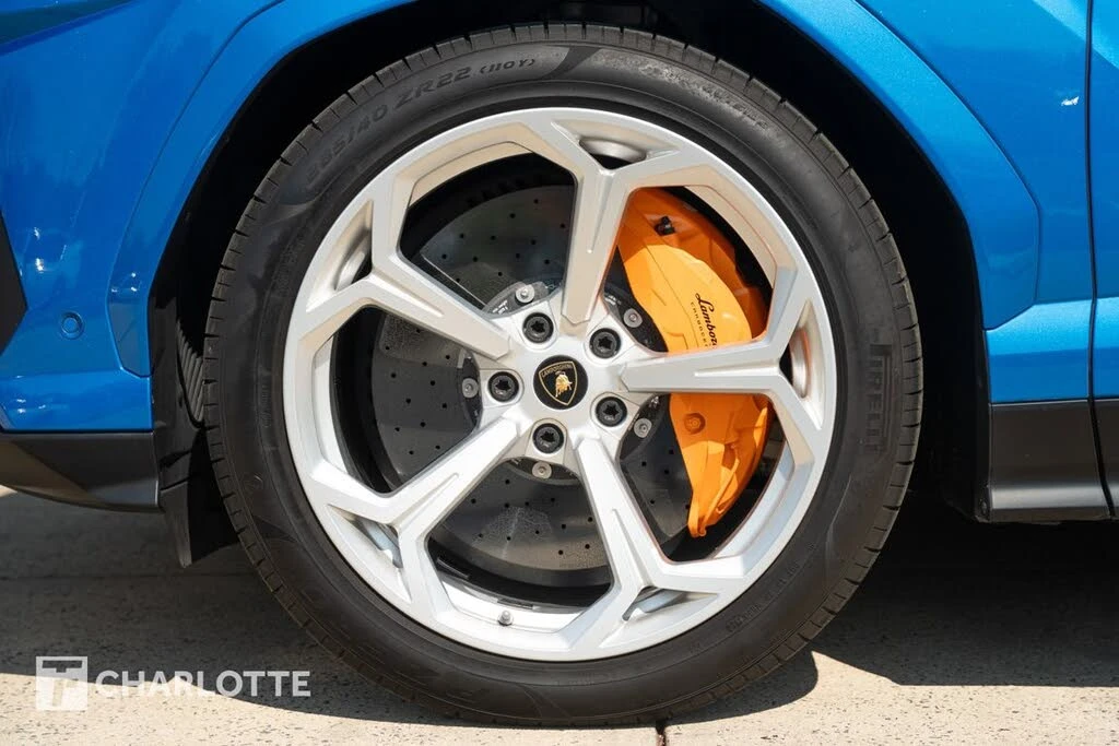 2021 Lamborghini Urus - Image 11 of 31