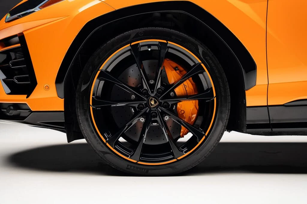 2021 Lamborghini Urus - Image 19 of 31