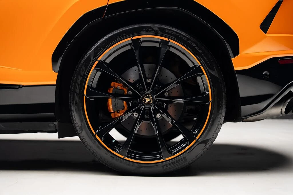 2021 Lamborghini Urus - Image 21 of 31