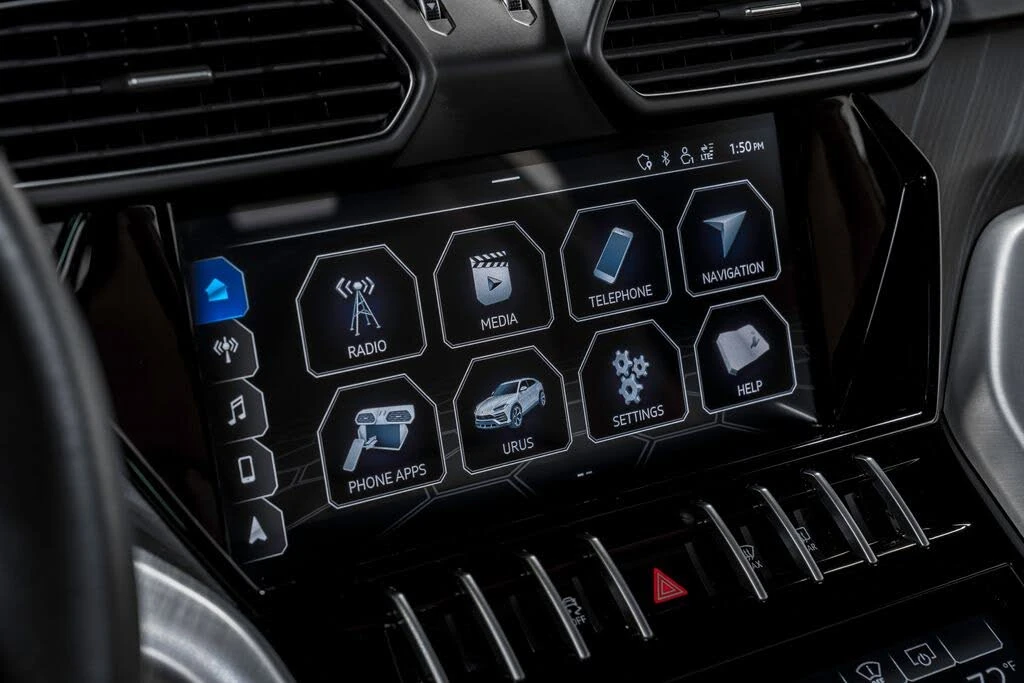 2021 Lamborghini Urus - Image 24 of 31