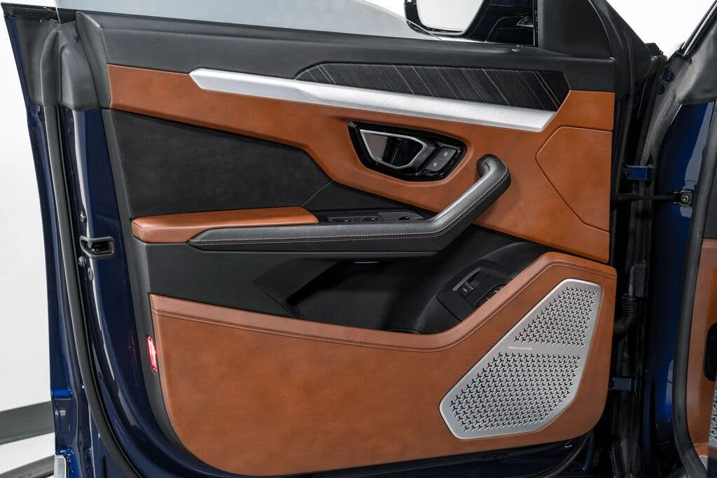 2021 Lamborghini Urus - Image 9 of 31