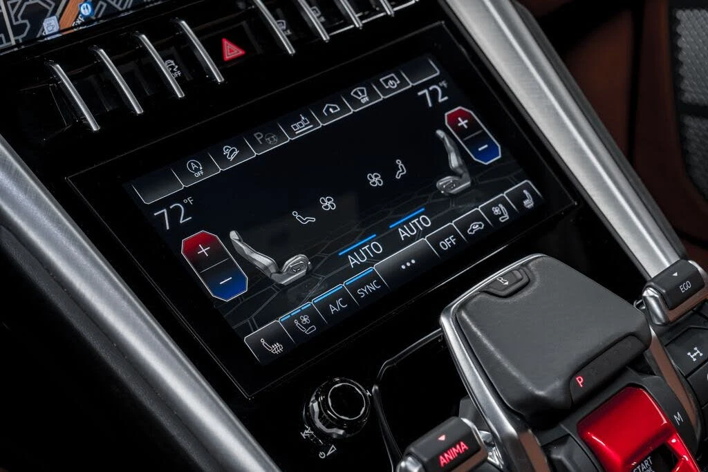 2021 Lamborghini Urus - Image 27 of 31