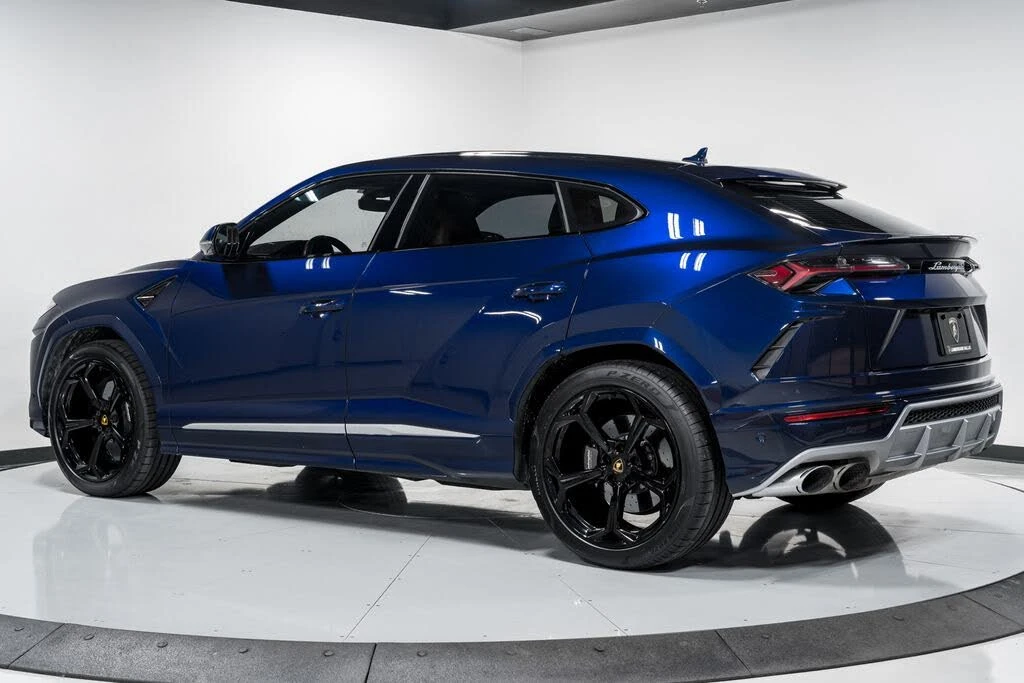 2021 Lamborghini Urus - Image 5 of 31