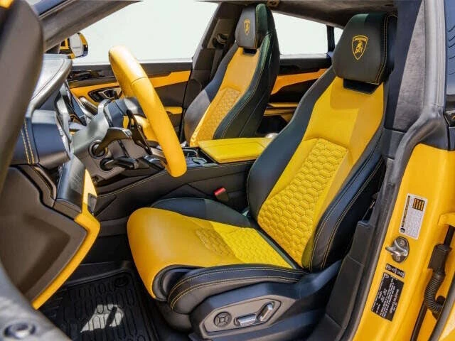 2021 Lamborghini Urus - Image 16 of 17