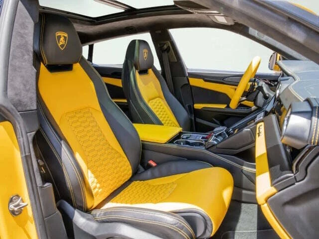 2021 Lamborghini Urus - Image 13 of 17