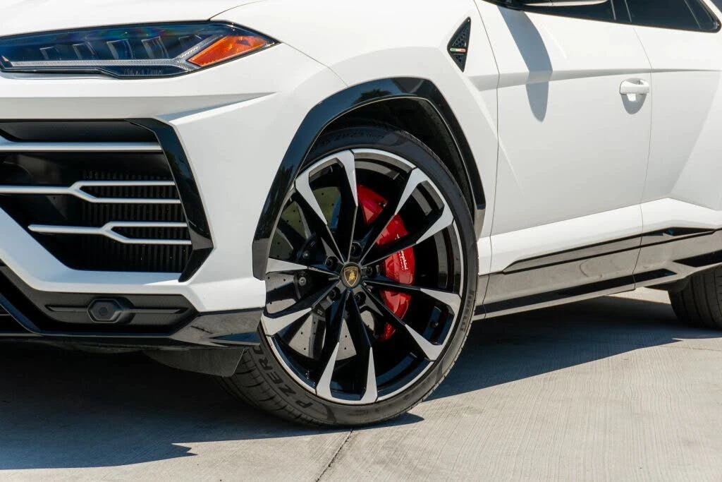2021 Lamborghini Urus - Image 23 of 31