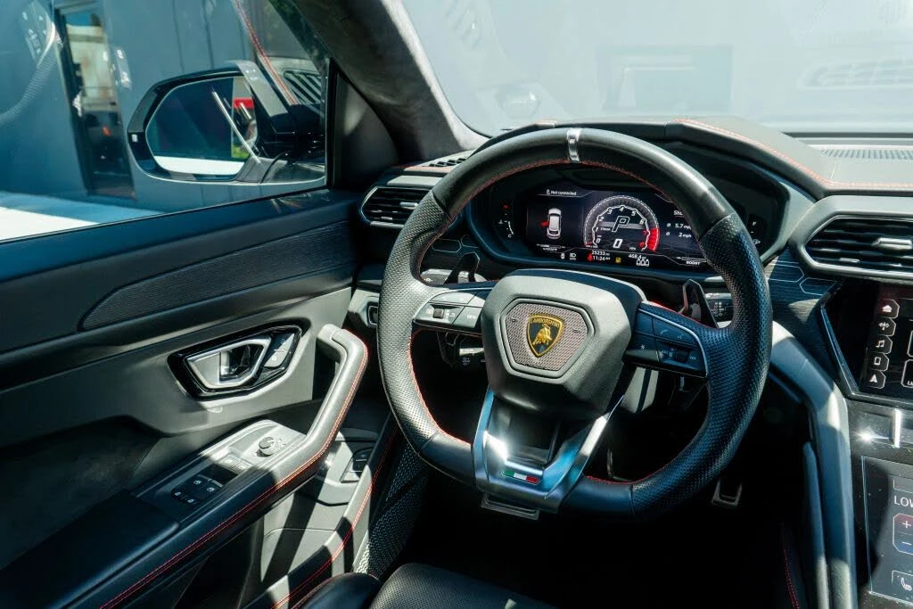 2021 Lamborghini Urus - Image 15 of 31
