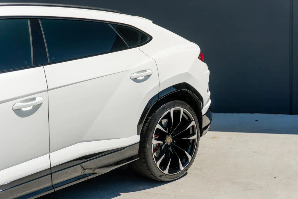 2021 Lamborghini Urus - Image 24 of 31