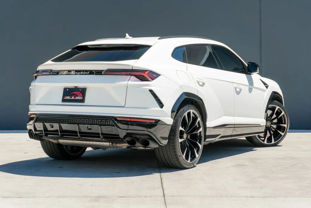 2021 Lamborghini Urus - Image 7 of 31