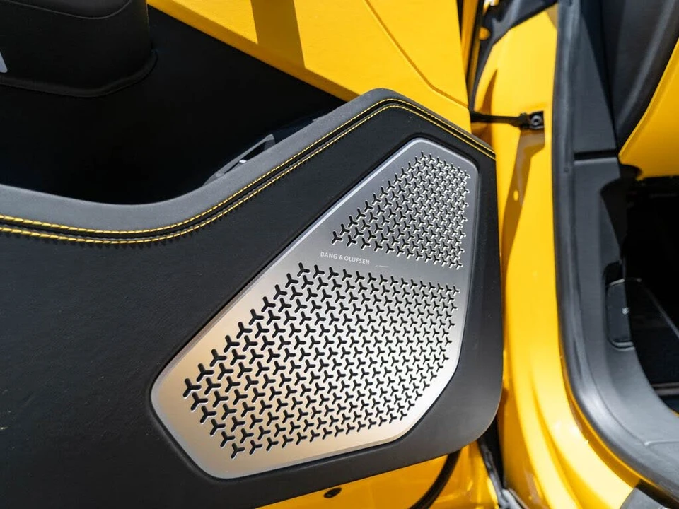 2021 Lamborghini Urus - Image 15 of 31
