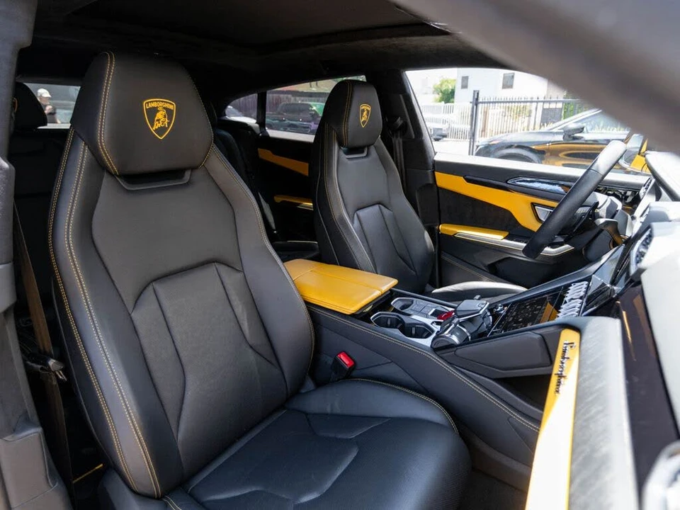 2021 Lamborghini Urus - Image 28 of 31