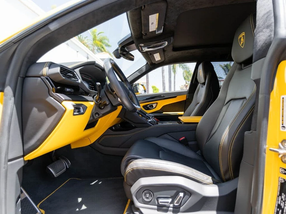 2021 Lamborghini Urus - Image 18 of 31
